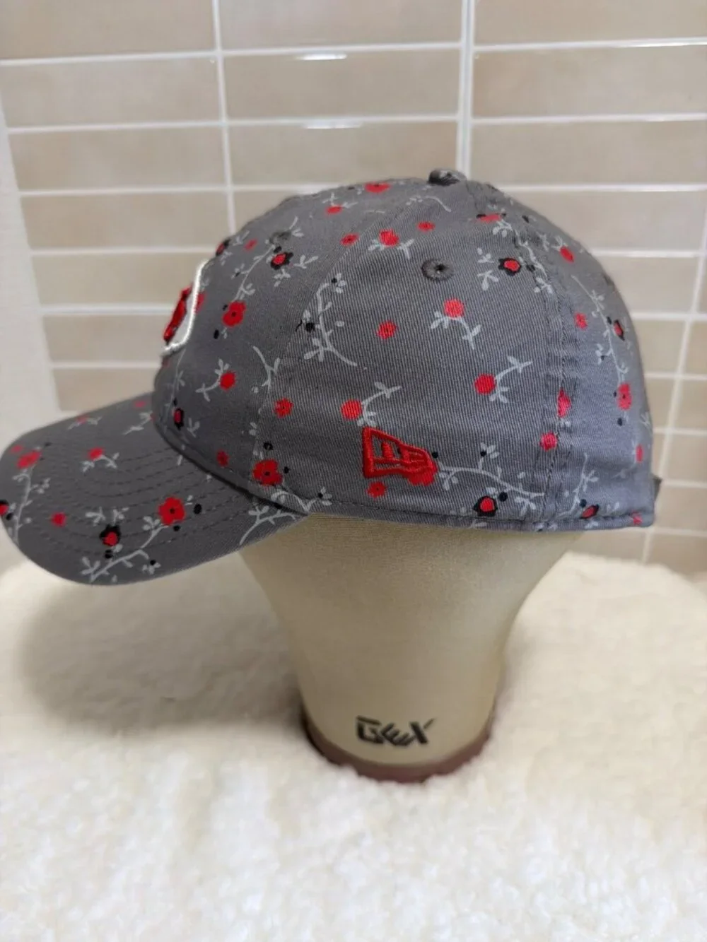 New Era Youth Kansas City Chiefs Floral 9TWENTY Hat Gray Red Embroidered KC